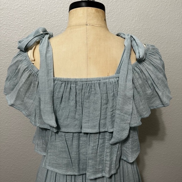 FLAWLESS MAXI DRESS. Tie straps w/off shoulder ruffle. Pale Blue. Size M. - Picture 4 of 7
